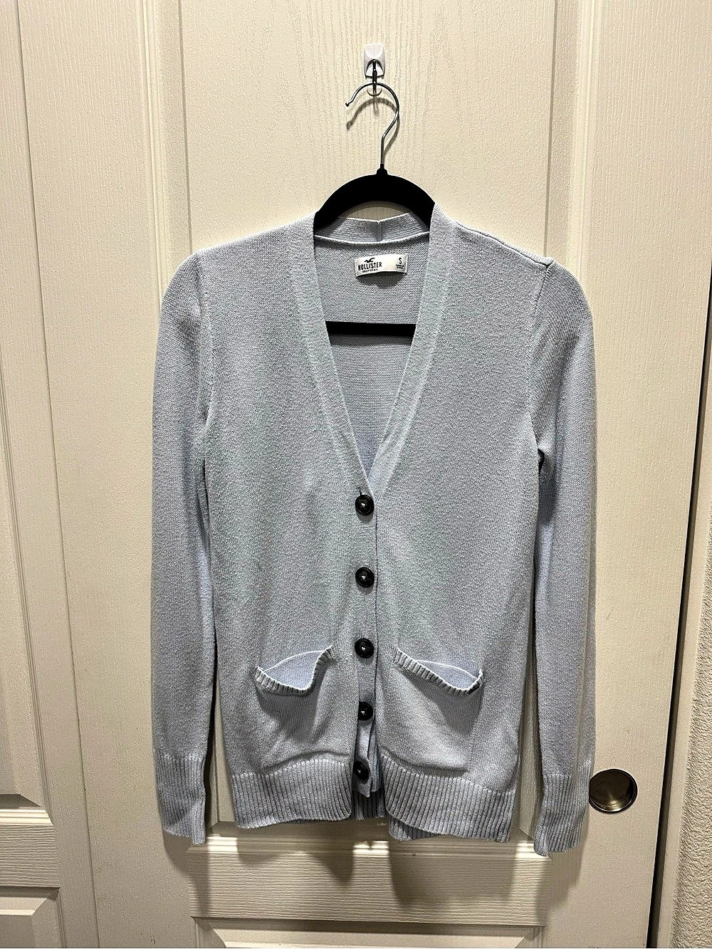 Hollister Women’s Light Blue Button Front Cardigan Sweater Small